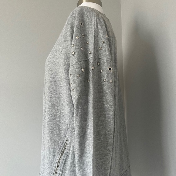 NWT JOE’S Distressed Gray Jeweled Studded Long Sleeve Relaxed Sweatshirt Top S - Picture 4 of 10